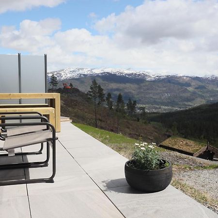 Tiny Mountain Cabin With A Panoramic View Giljane Extérieur photo