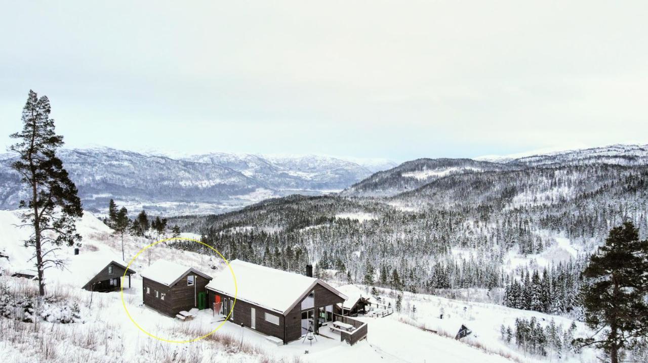 Tiny Mountain Cabin With A Panoramic View Giljane Extérieur photo