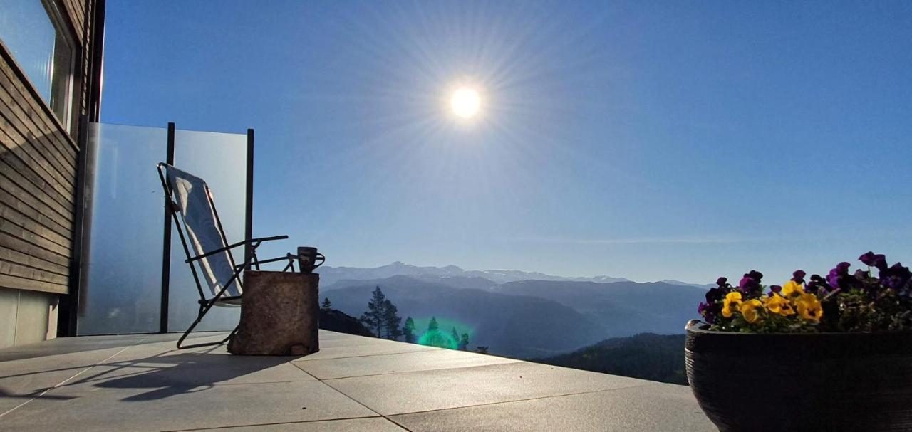 Tiny Mountain Cabin With A Panoramic View Giljane Extérieur photo